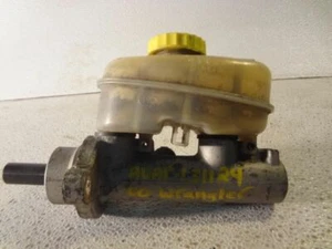 Cilindro maestro de freno con tapa para 97-06 Jeep Wrangler - Imagen 1 de 6