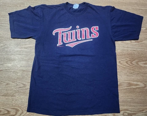 Vintage 2001 MLB Minnesota Twins Kirby Puckett Name & Number T Shirt Size Large Cover