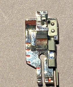 1/4" Kenmore Quilting Foot with Spring Guide Brand New Low Shank Fits Many Model - Picture 1 of 6
