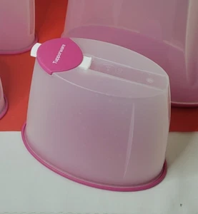 Tupperware FIFO Cereal / Dry Goods Server 6.75 Cups Clear w/ Pink Seal New - Picture 1 of 2
