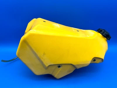 1997 96 - 00 RM250 OEM YELLOW FUEL GAS TANK RESERVOIR CONTAINER 44110-37E01-25Y - Imagem 1 de 4