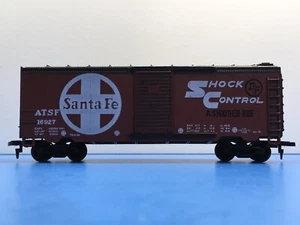 HO Scale ATSF 16927 "Shock Control" Forty Foot Freight Train Box Car #6 - Picture 1 of 12
