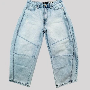 BCBGeneration Barrel Leg Jeans Damen Gr. 11/30 Blau Methodology Wash Streetwear - Bild 1 von 14