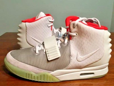 Nike X Kanye West YEEZY 2 Platinium Grey OG ALL DS  - Bild 1 von 4