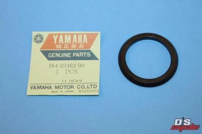 NOS Yamaha Steering Dust Shield YZ400 YZ360 DT125 AT2 AT3 MX250 164-23462-00 - Image 1 of 4