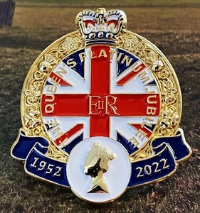 2022 Königin Platin Jubiläum Pin Abzeichen Erinnerungsstücke Königin Elizabeth II Souvenirs - Bild 1 von 5