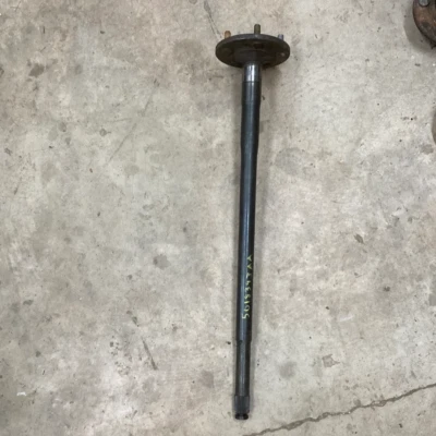 5018393AA Chrysler 8.25" eje izquierdo o derecho para Jeep Cherokee XJ 96-01 Foto 1 de 3