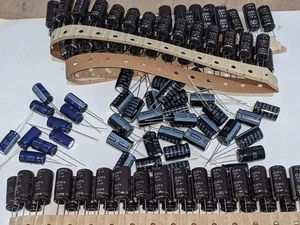 lotto di 120 pz condensatori elettrolitici 10uf-15uf-22uf 400/450 volt - Foto 1 di 3