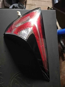 15 16 17 18 NISSAN MURANO Tail Light Assembly Right - Picture 1 of 5