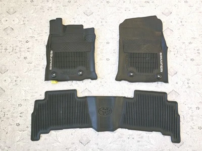 Alfombrillas negras para todo clima Toyota 4runner 2013-2024 OEM PT908-89160  Foto 1 de 4