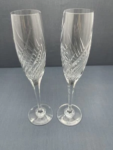 Mikasa TEMPEST Swirl Cut Crystal CHAMPAGNE FLUTES Polished Cut SET OF 2 - Picture 1 of 12