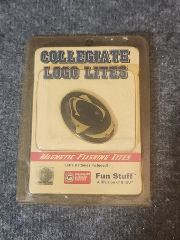 PENN STATE Collegiate Logo Magnetic Flashing Lite New In Original Packaging Cover