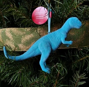 Adorno de dinosaurio T-Rex azul bebé flocado Ashland de 6" - Imagen 1 de 7