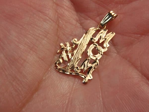 14K Solid Yellow Gold #1 MOM Diamond Cut Pendant 0.8 Gram 27mm x 15mm with Bail - Picture 1 of 21