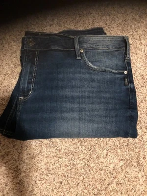 Pantalones cortos de mezclilla para mujer Silver Jeans Co. Elyse Bermuda talla 22 azul lavado medio Foto 1 de 4