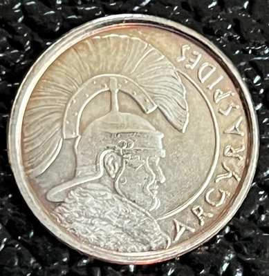 Silver Shield Argyraspides  1/10 oz .999 Fine Silver Round dated 2014 - Image 1 of 2