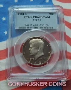 1981-S medio dólar Kennedy PCGS PR69DCAM TIPO 2 ~ superficie de espejo brillante 👀 - Imagen 1 de 2