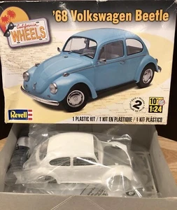 Revell Volkswagen Beetle Model Kit 85-4192 - Picture 1 of 12