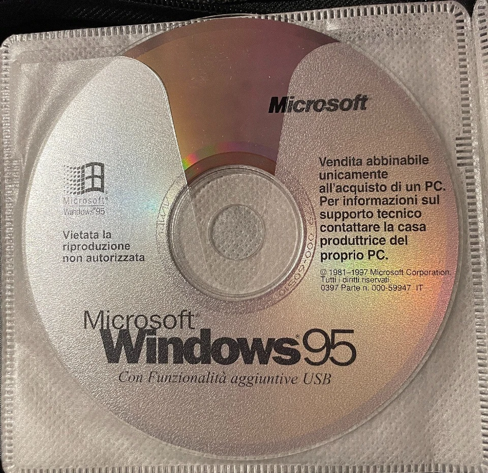 Microsoft Windows 95 - CD Italiano ver. Funzionalità aggiuntive USB - Immagine 1 di 1