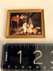 Casa de Muñecas VINTAGE Miniatura "Pintura" de gatitos en juego (numerada en la parte posterior) - Imagen 1 de 9