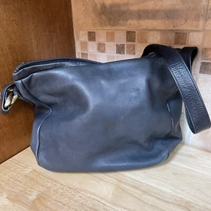 Vintage 80s Toni Black Leather Purse Shoulder Bag Everyday Casual Crossbody - Picture 1 of 24