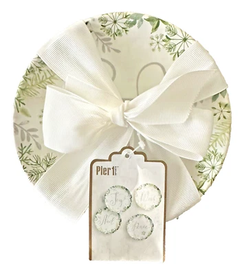Pier 1 Platos de Aperitivo de Navidad 6” Joy Peace Wish Noel -4 NUEVO Foto 1 de 3