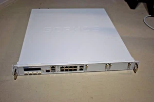 Sophos XG 450v2 1U 10 Gigabit Rackmount PFsense Firewall Xeon E3-1275v5 16GB RAM - Picture 1 of 21