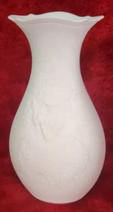 Vintage Kaiser Porcelain White Bisque Vase 633 Raised Picture Maiden in Garden - Picture 1 of 9