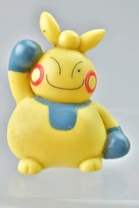 Pokemon Makuhita 2004 Finger Puppet Rubber Mini Figure Bandai #2 - Picture 1 of 2