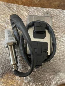 2894940, 5WK96675A, A034X847, NOX Nitrogen Oxide Sensor For Cummins  - Picture 1 of 3