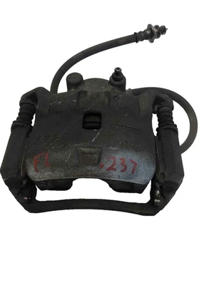 Pinza de freno delantera lado izquierdo Nissan Versa 2012-2019 1,6 L Foto 1 de 4