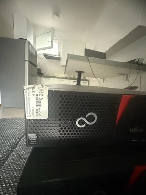 Pc Fujitsu Esprimo I3 4130 4 Gb RAM Hard Disk Windows - Immagine 1 di 4