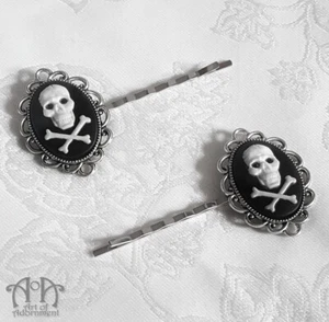 Gothic Punk SKULL HAIR BOBBY PIN SLIDE Black White Cameo Barrette (Left/Right) - Picture 1 of 6