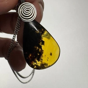 NATURAL MEXICAN AMBER PENDENT 39.5 Cts / 7.99 Gm REAL AMBER - Picture 1 of 7