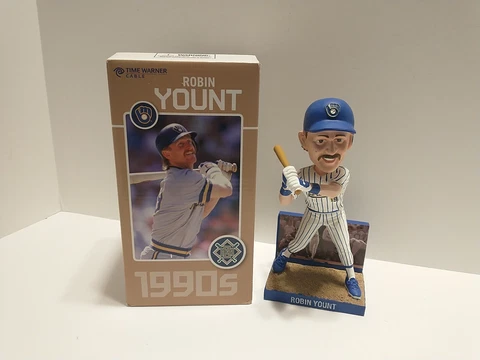 Milwaukee Brewers Robin Yount BOBBLEHEAD 2010 The Kid Hall Of Fame New In Box Cover