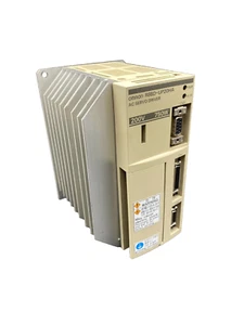 OMRON R88D-UP20HA AC SERVO DRIVER 200-220VAC - Picture 1 of 4