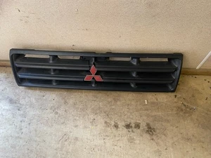 Mitsubishi Pajero Shogun BLACK Front Grill 1997 - 1999 FACE LIFT - Picture 1 of 8