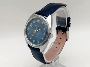 WOSTOK 2409 Soviet Vintage Wristwatch 17 Jewels Vostok USSR Serviced Watch - Picture 1 of 12