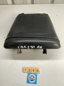 Honda CBR250RR MC22 asiento pillion - Imagen 1 de 5