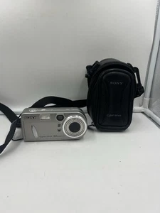 Sony Cyber-shot DSC-P92 5.0MP Digital Camera - Silver - Bild 1 von 4