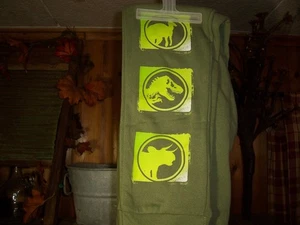 JURASSIC WORLD BOYS GREEN DINOSAUR THEME JOGGER PANTS SIZE LARGE CASUAL PANTS - Picture 1 of 2