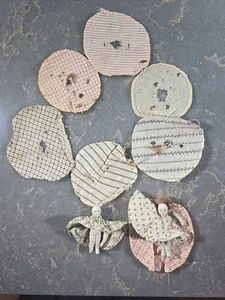 2 Muñecas Miniatura Bisque Pequeñas Antiguas Articuladas 2" Vestidos Caseros LEER - Imagen 1 de 15