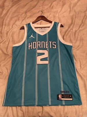 Camiseta deportiva XL para hombre LaMelo Ball Charlotte Hornets temporada de novato 2021 Foto 1 de 2