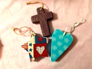 Handgefertigter Weihnachtsschmuck aus Holz 3er Set Neu - Bild 1 von 3