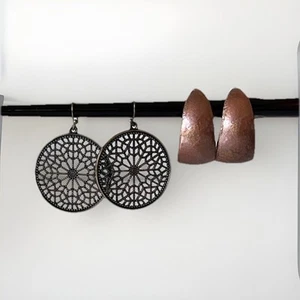 Bundle of 2 Pair Of Earrings Vintage Copper And Brass Look bohemian - Picture 1 of 8