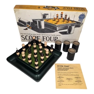 Vintage 1968 Score Four Family Board Game Three Dimensional Complete 60's No.400 - Picture 1 of 18