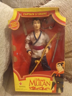 Boneca Disney Mulan Captain Li Shang 1997 Mattel No. Caixa de desgaste 18897 - Imagem 1 de 3