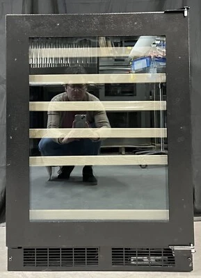 Винный холодильник Marvel MLWC324IG01A 24 дюйма высокоэффективный однозонный встроенный - Изображение 1 из 4