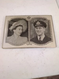 Vintage Novolor Mirror Queen Elizabeth And Prince Philip - Picture 1 of 2