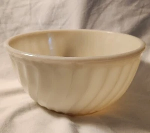 Fire King Ivory Swirl 8” cuenco de vidrio para anidar/tazón para mezclar/ovenware - Imagen 1 de 7